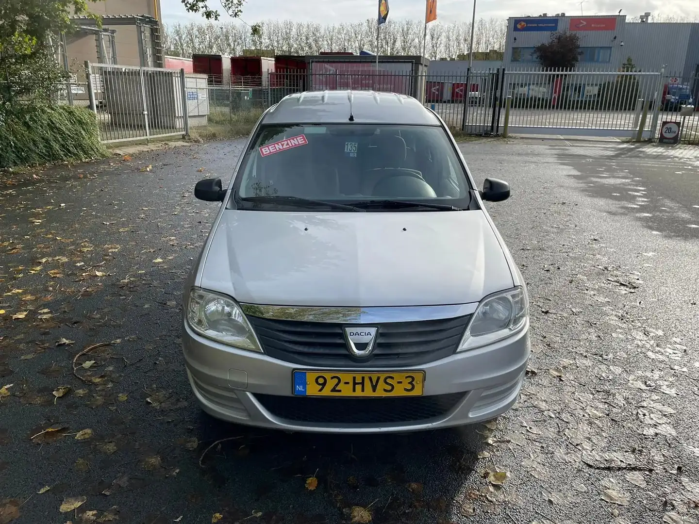 Dacia Logan MCV 1.6 Ambiance 7p. Grijs - 2