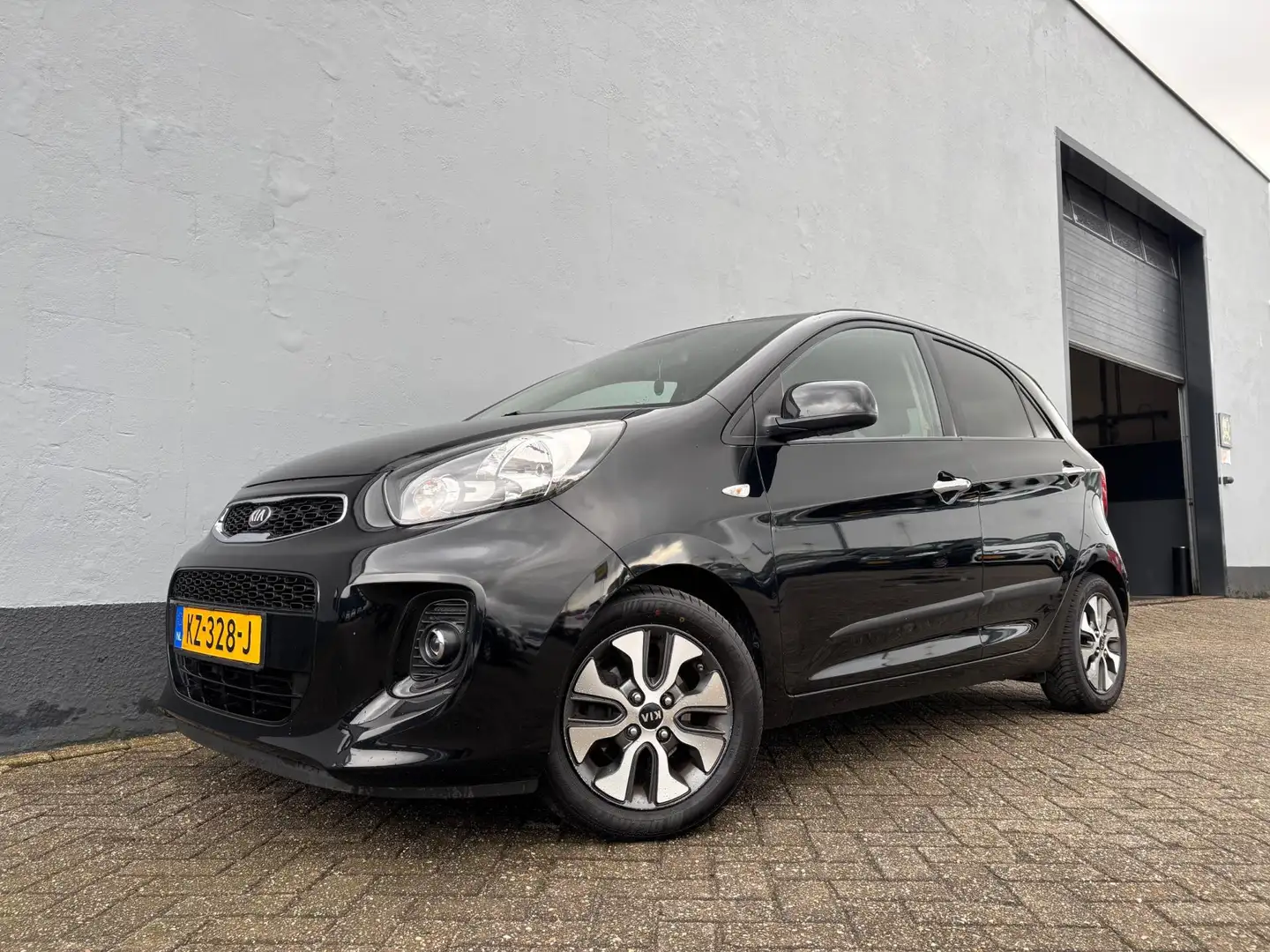 Kia Picanto 1.0 CVVT ComfortPlusLine Navigator 5-Deurs Noir - 1