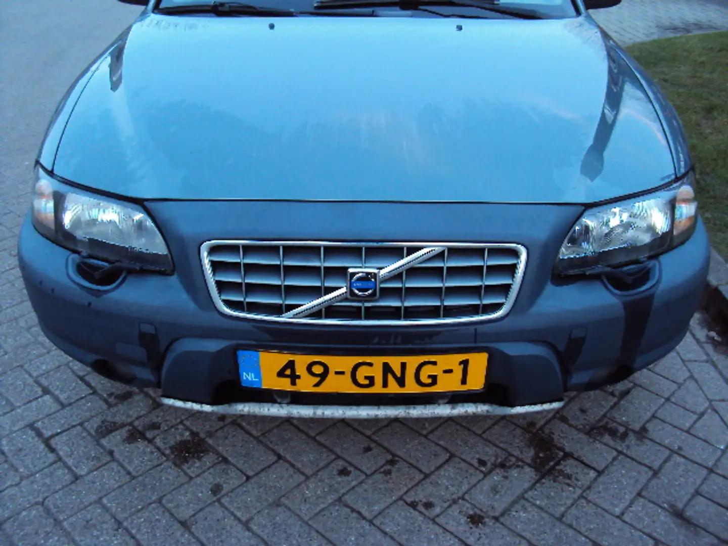 Volvo XC70 2.4T 200PK 2WD Nieuwe Distributieriem. Groen - 2