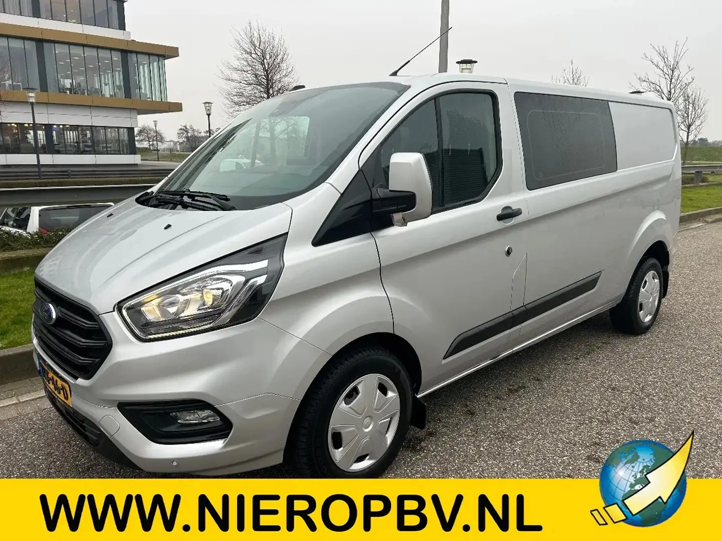 Ford Transit Custom 2.0TDCI L2H1 Dubbelcabine Automaat Airco Cruisecon Zilver - 1