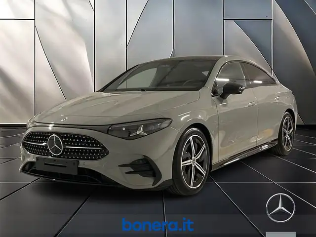 Mercedes-Benz CLA 200 Premium auto