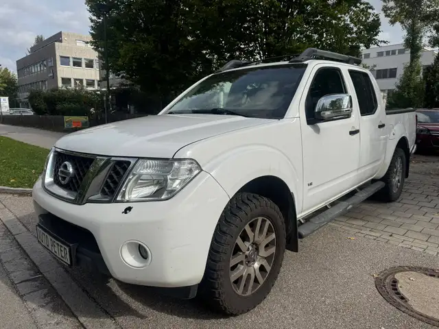 2014 Nissan Navara in White for sale