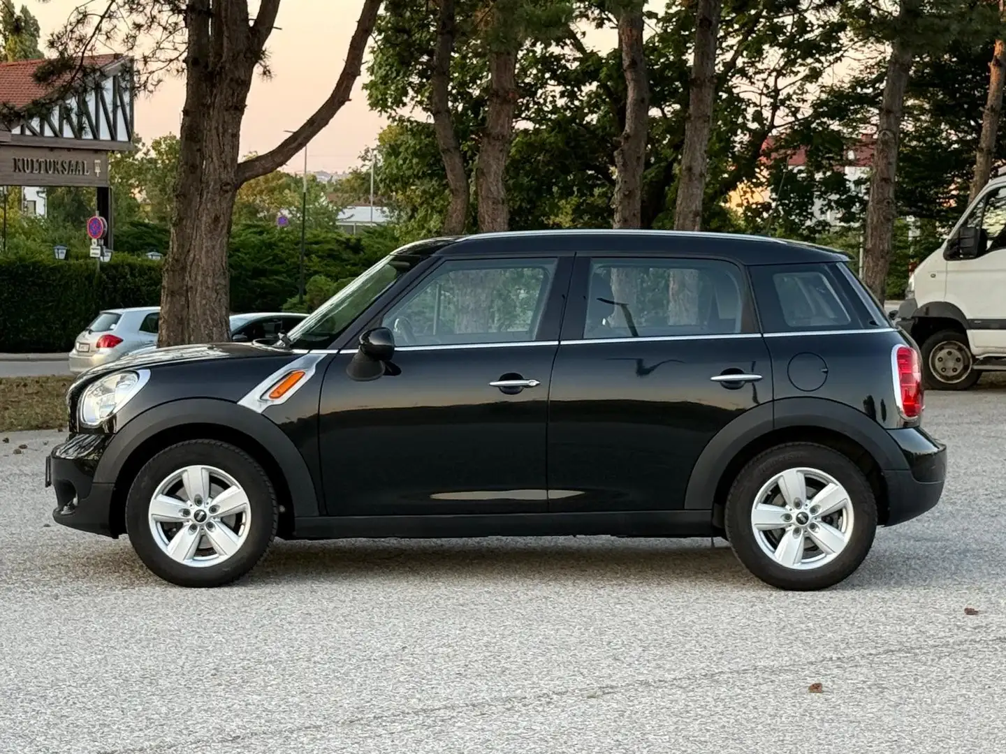 MINI Cooper Countryman *PICKERL NEU* Schwarz - 2