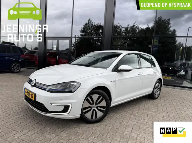 Volkswagen e-Golf e-Golf|PDC v+a|Navi|Clima