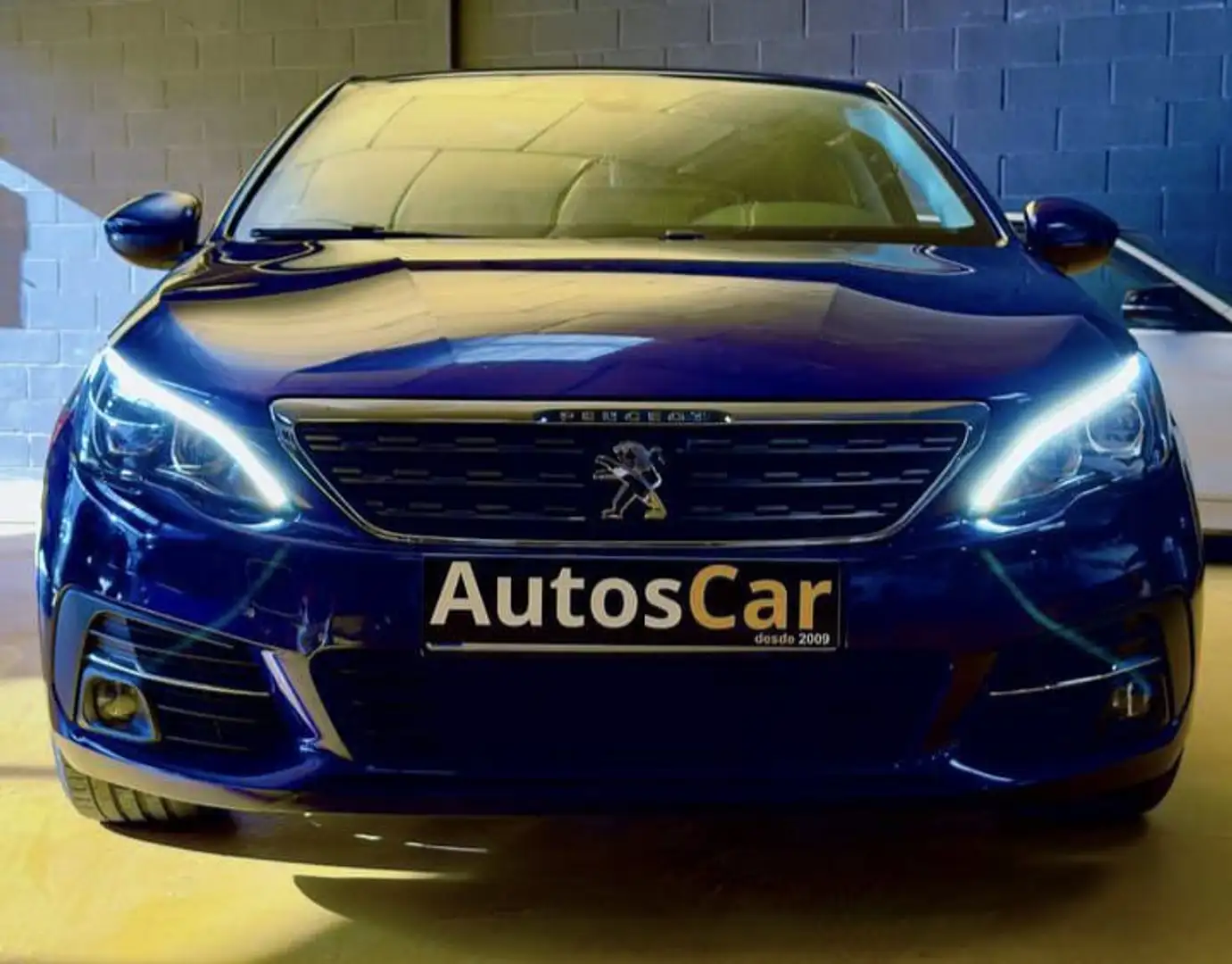 Peugeot 308 2.0BlueHDi Allure EAT6 150 Bleu - 1