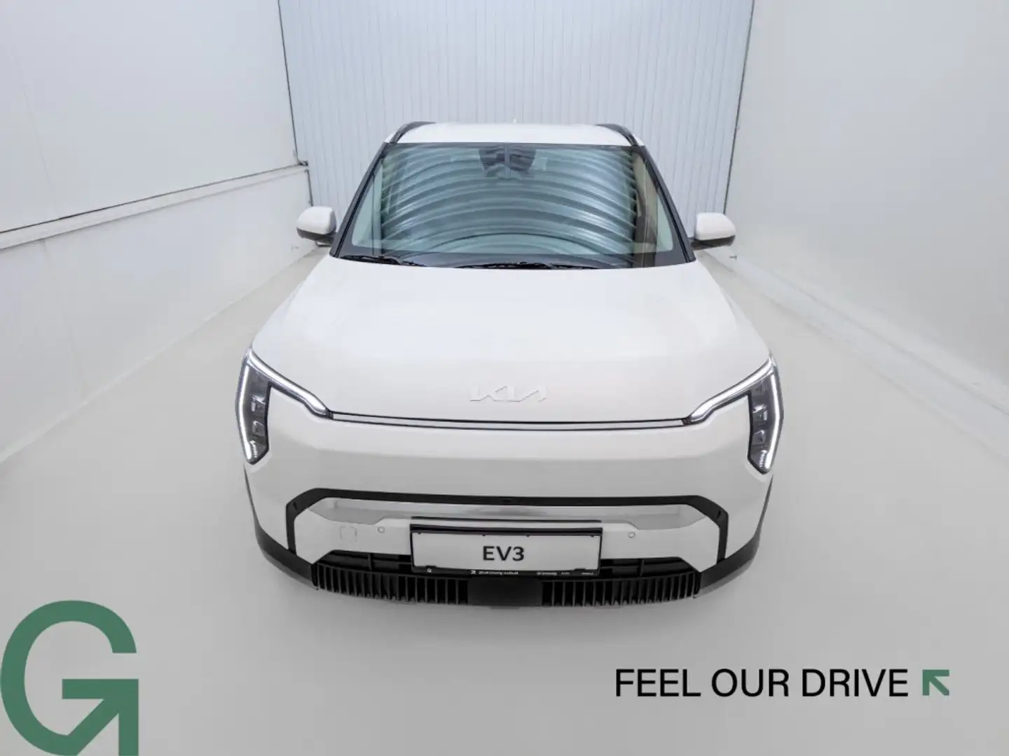 Kia EV3 /EARTH PLUS/81,4KWH/AT/FWD/204 Weiß - 2