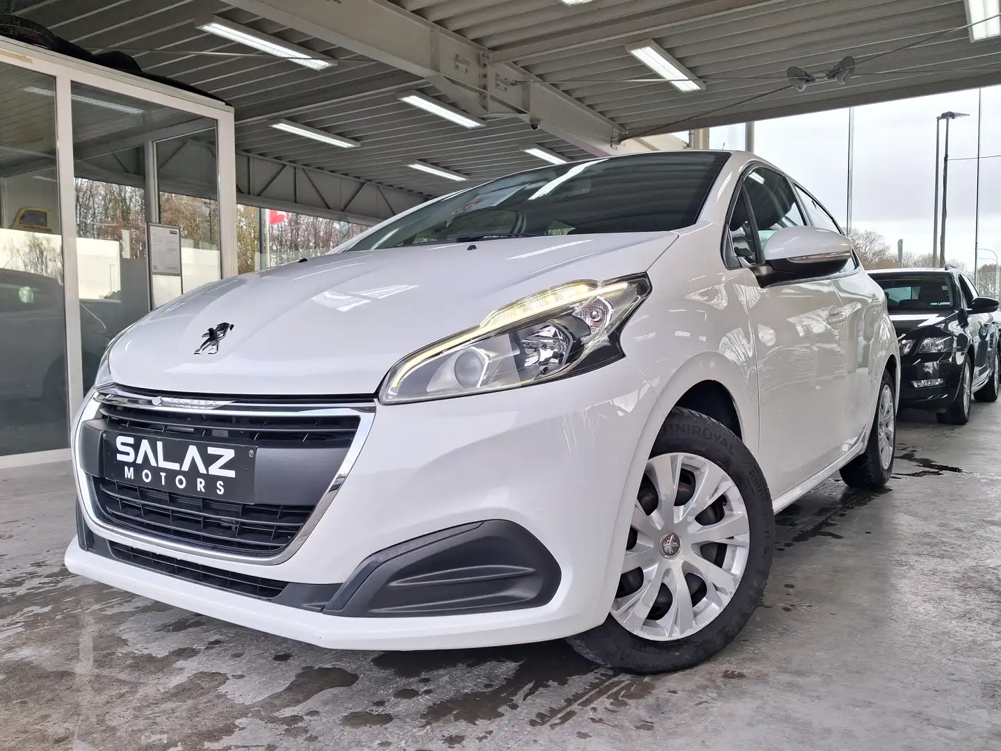 Peugeot 208 208 1200CC 82 CV / CLIM / CAMERA / CRUISE / USB Bianco - 2