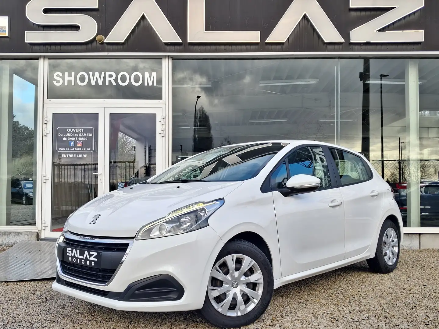 Peugeot 208 208 1200CC 82 CV / CLIM / CAMERA / CRUISE / USB Bianco - 1