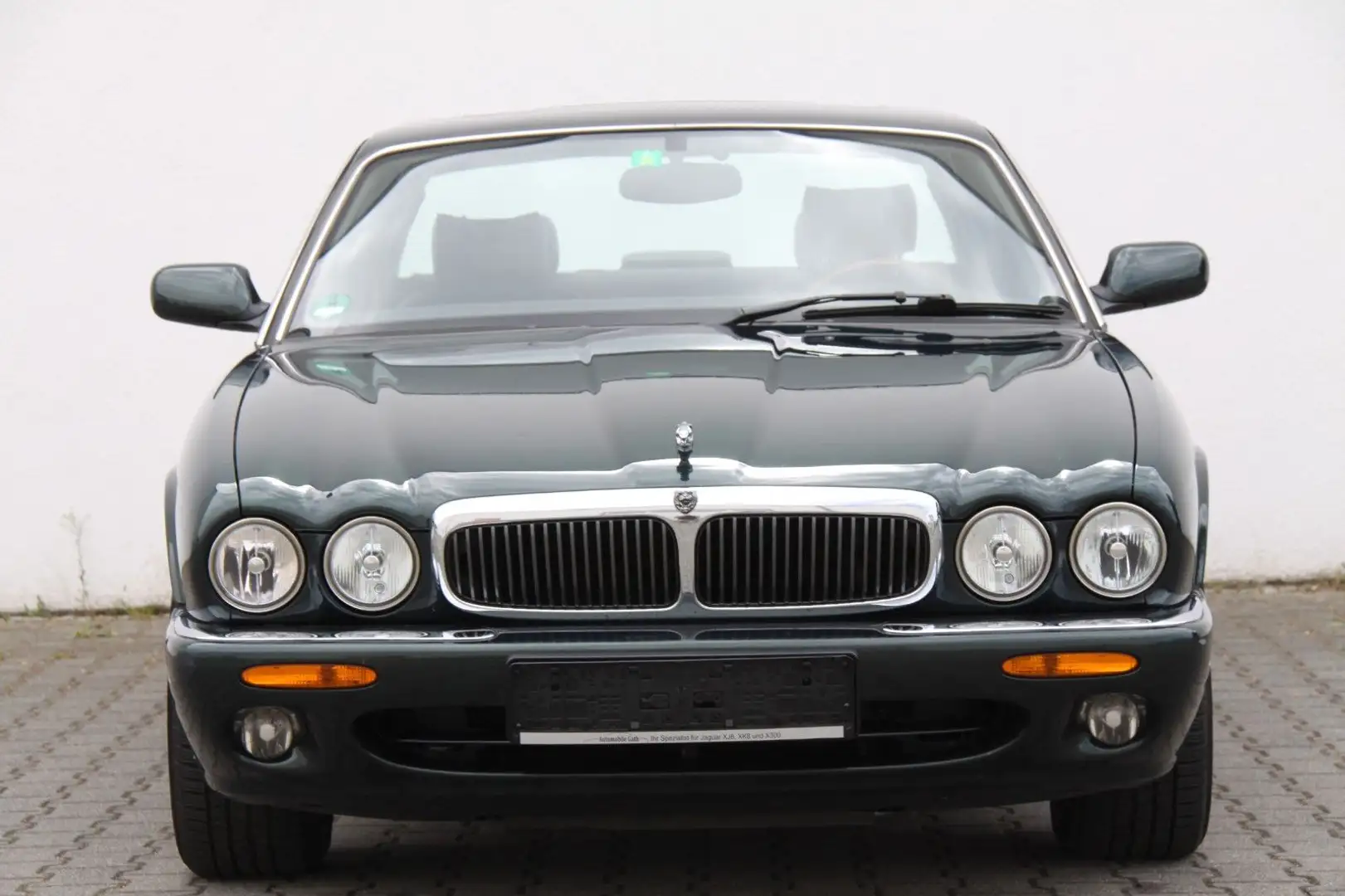 Jaguar XJ 3.2 Executive Kundenauftrag Vert - 1