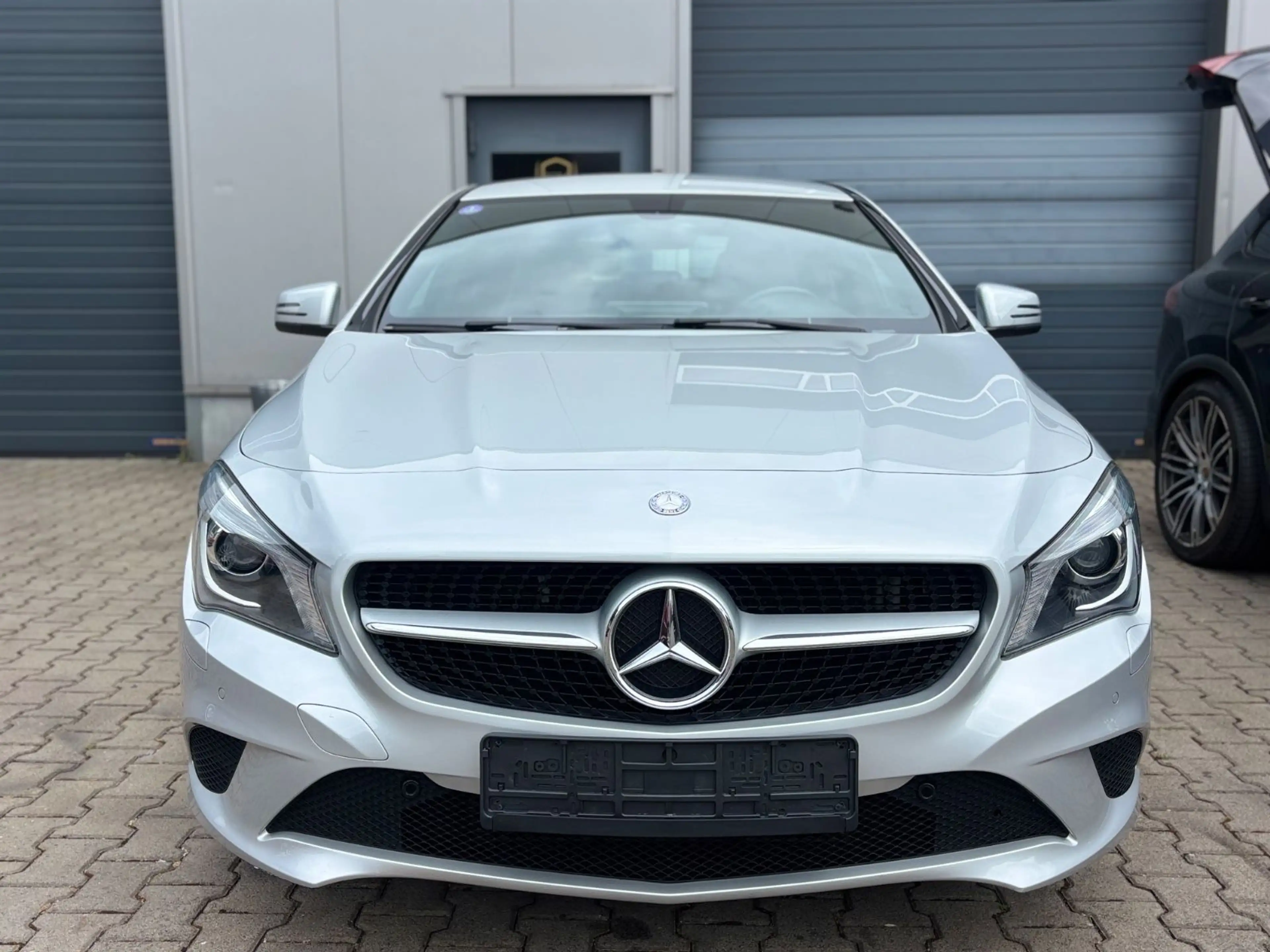 Mercedes-Benz CLA 200 *LEDER*AHK*AUTOM.*TÜV NEU* — photo 4