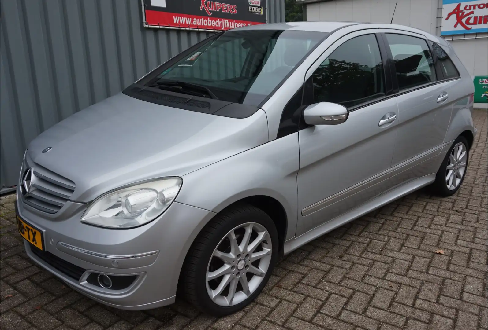 Mercedes-Benz B 200 Airco.Lm.velgen.Pdc.Audio Grijs - 2