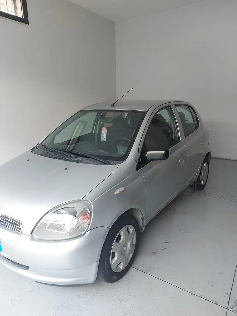 Toyota Yaris 5p 1.0 - 1