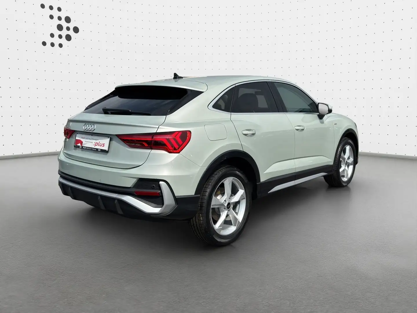 Audi Q3 35 TFSI S-LINE AHK*NAVI*LED*19ZOLL Silber - 2