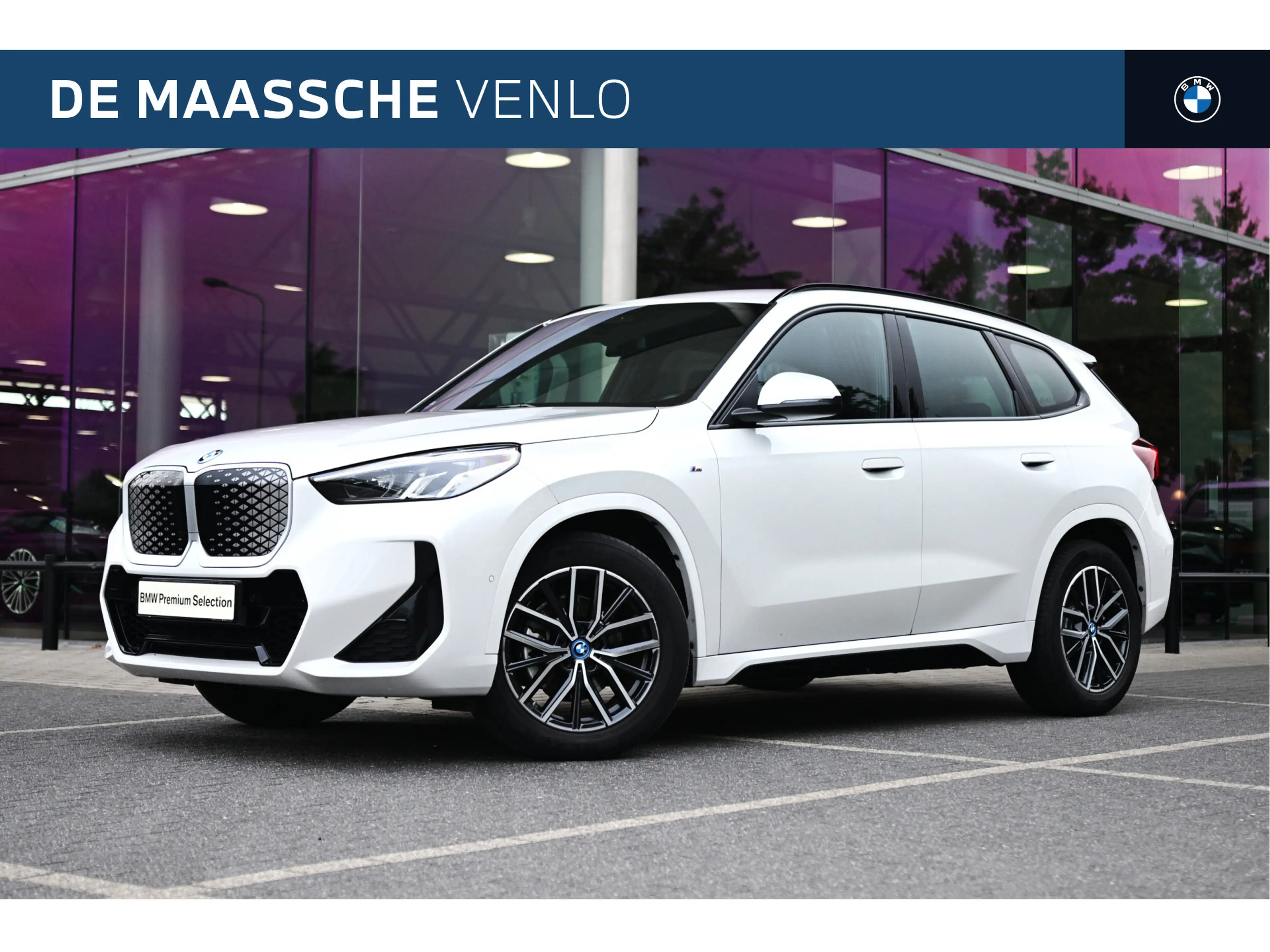 BMW iX1 eDrive20 M Sport / Sportstoelen / Achteruitrijcame