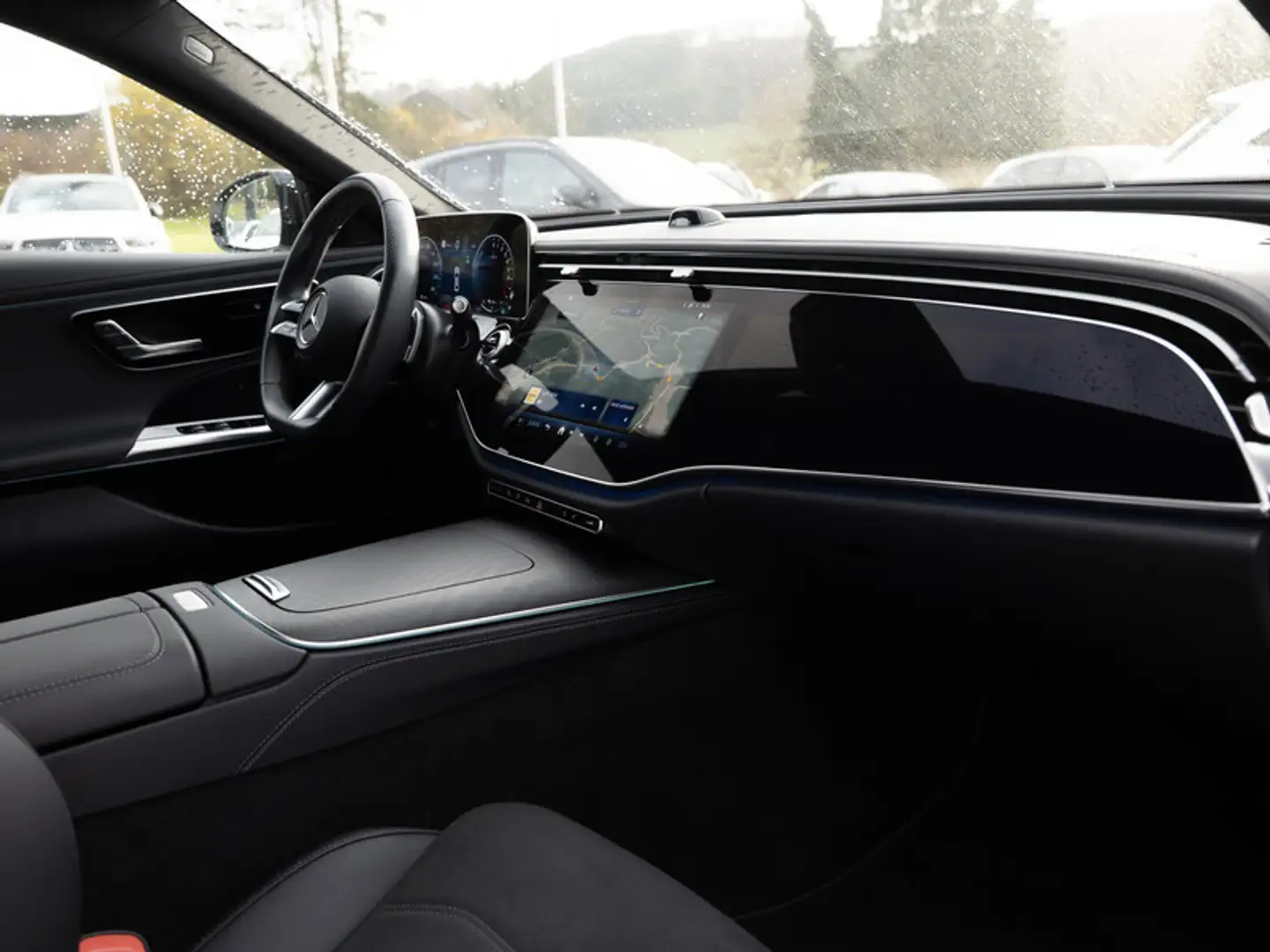 Mercedes-Benz E 300 e AMG-Sport/Super/Night/Distr/Totw/20' Weiß - 2