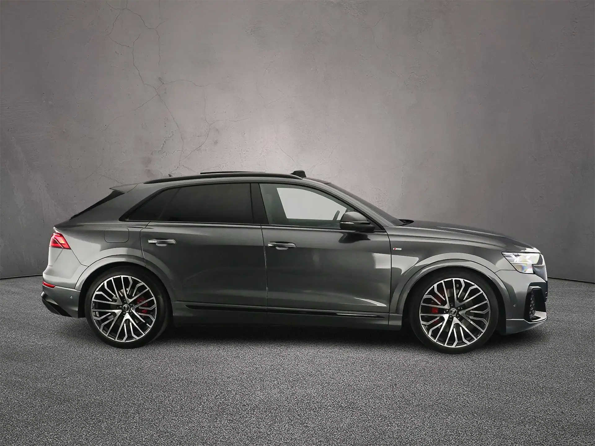 아우디 Audi Q8 TFSI 2026 회색 사진 6
