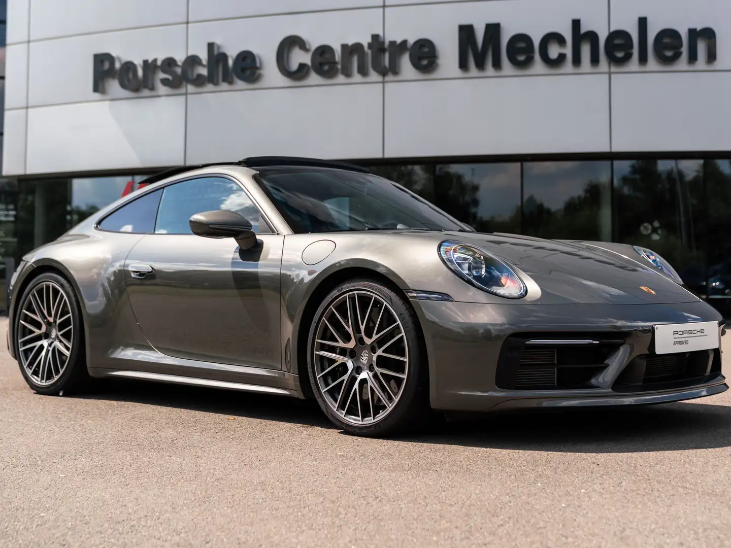Porsche 911 Carrera S Groen - 1