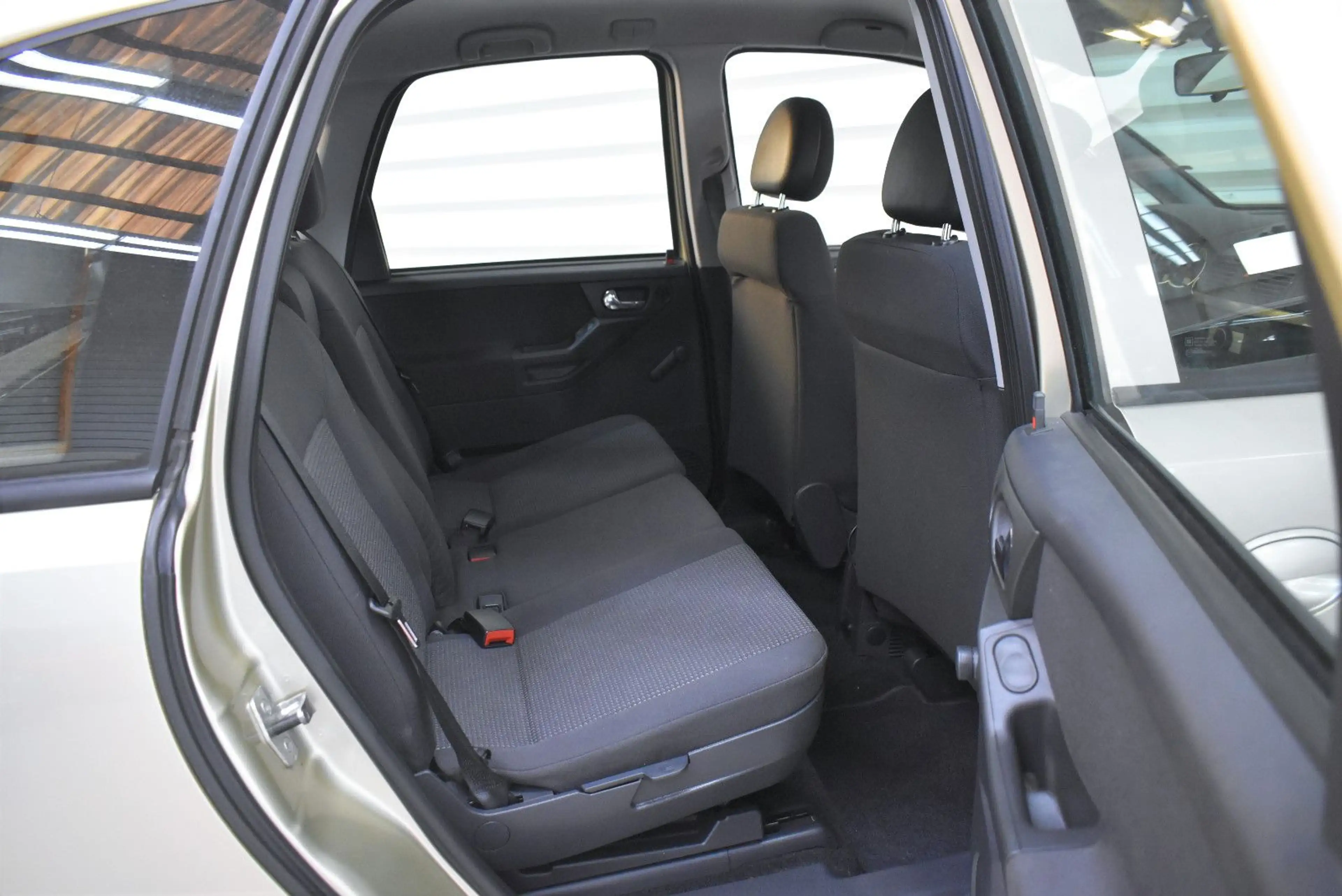 Opel Meriva 1.6 Edition Automatik+Nur.69.400km+SHZ — photo 12