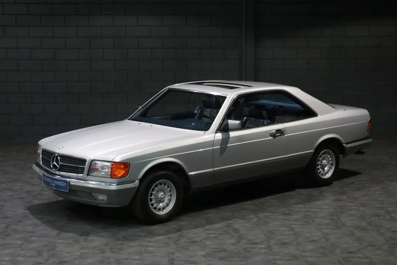 Mercedes-Benz 380 SEC Orig. 83.753 km Deutsche E.Z. Klima SchD Argintiu - 2