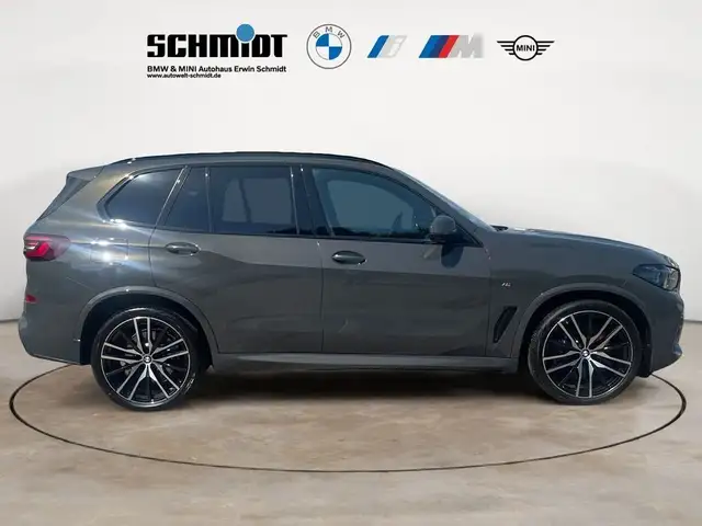 BMW X5 view 6