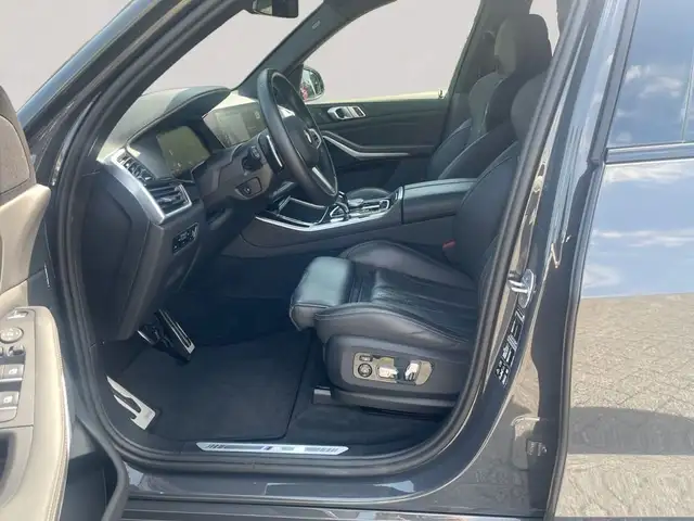BMW X5 view 9