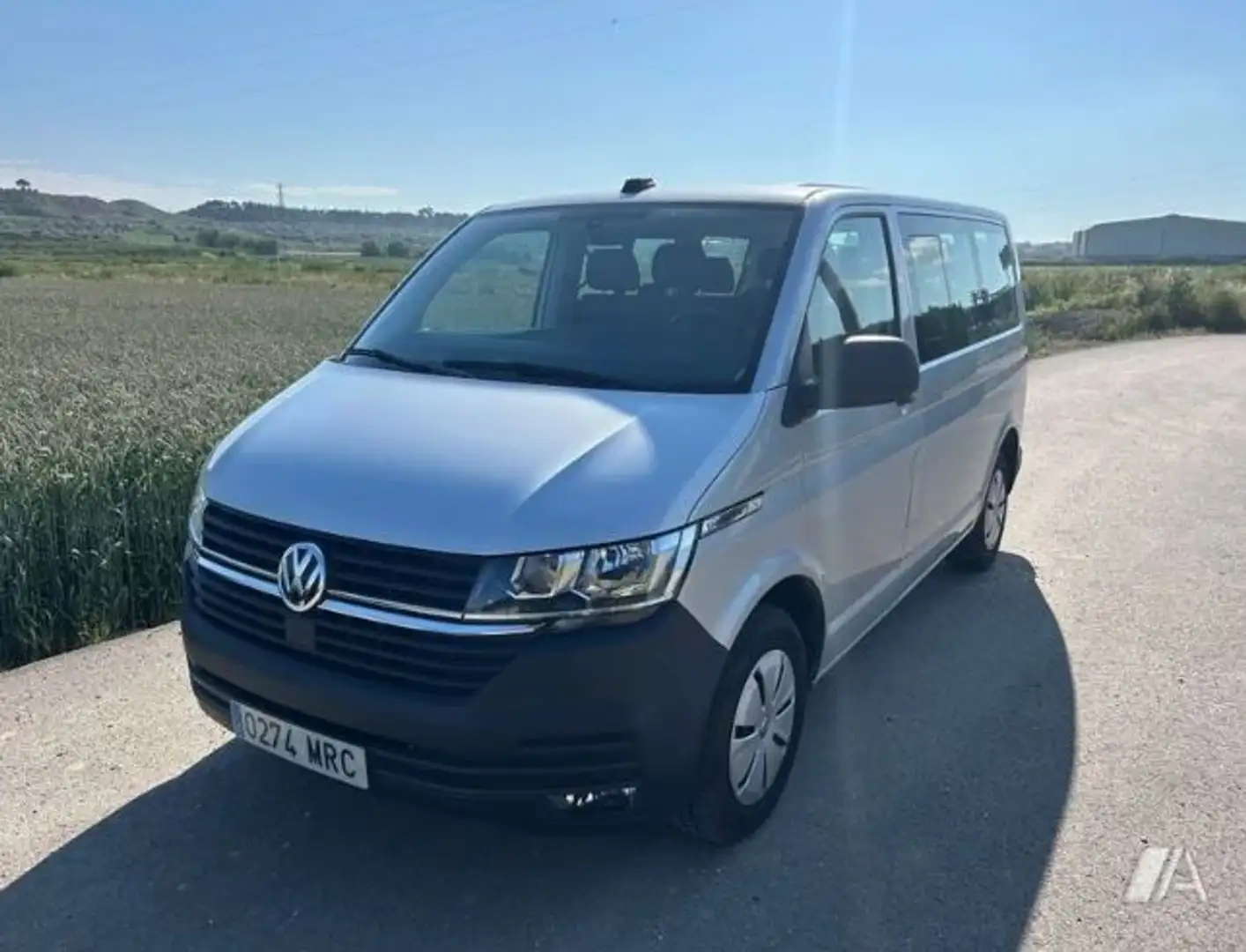 Volkswagen T5 Caravelle 2.0TDI Batalla Corta 110kW Aut Plateado - 1