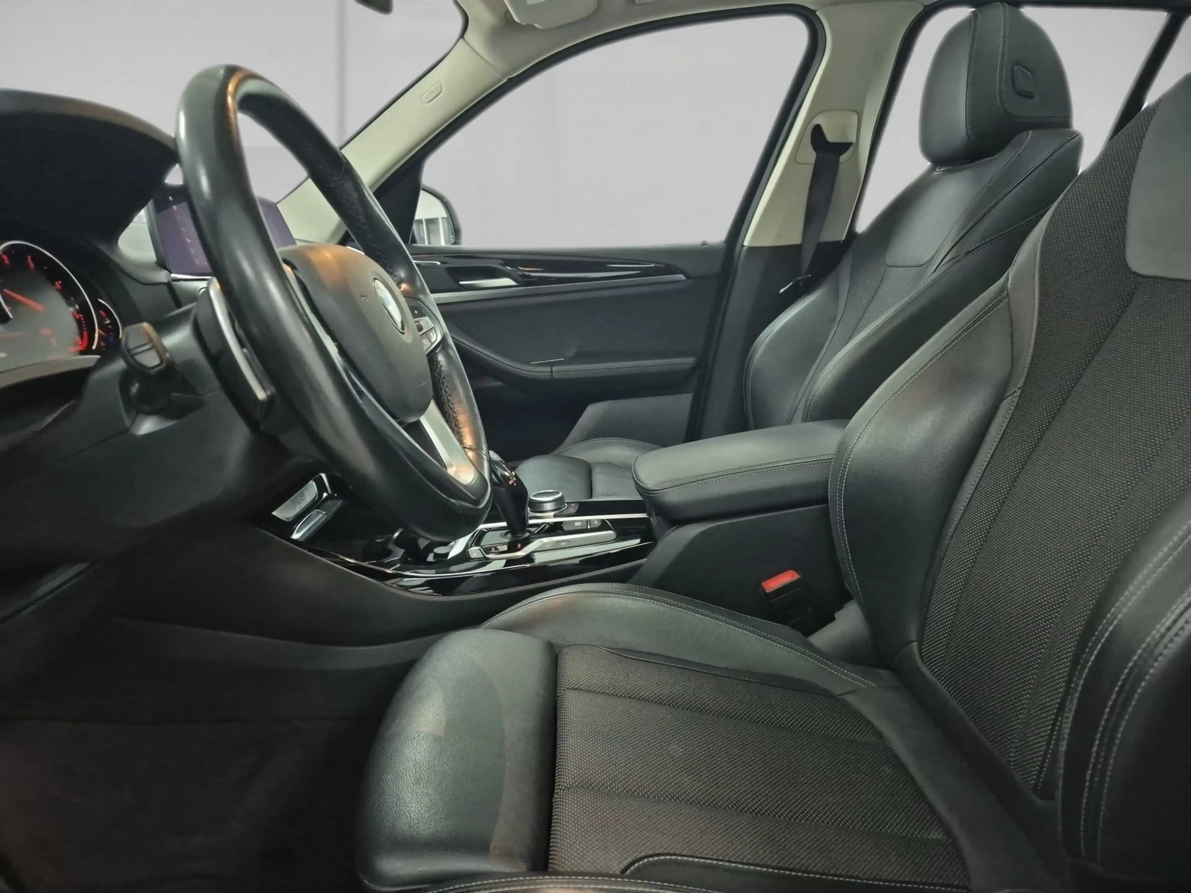 BMW X3 xDrive 20d MHD xLine (EURO 6d) — photo 11