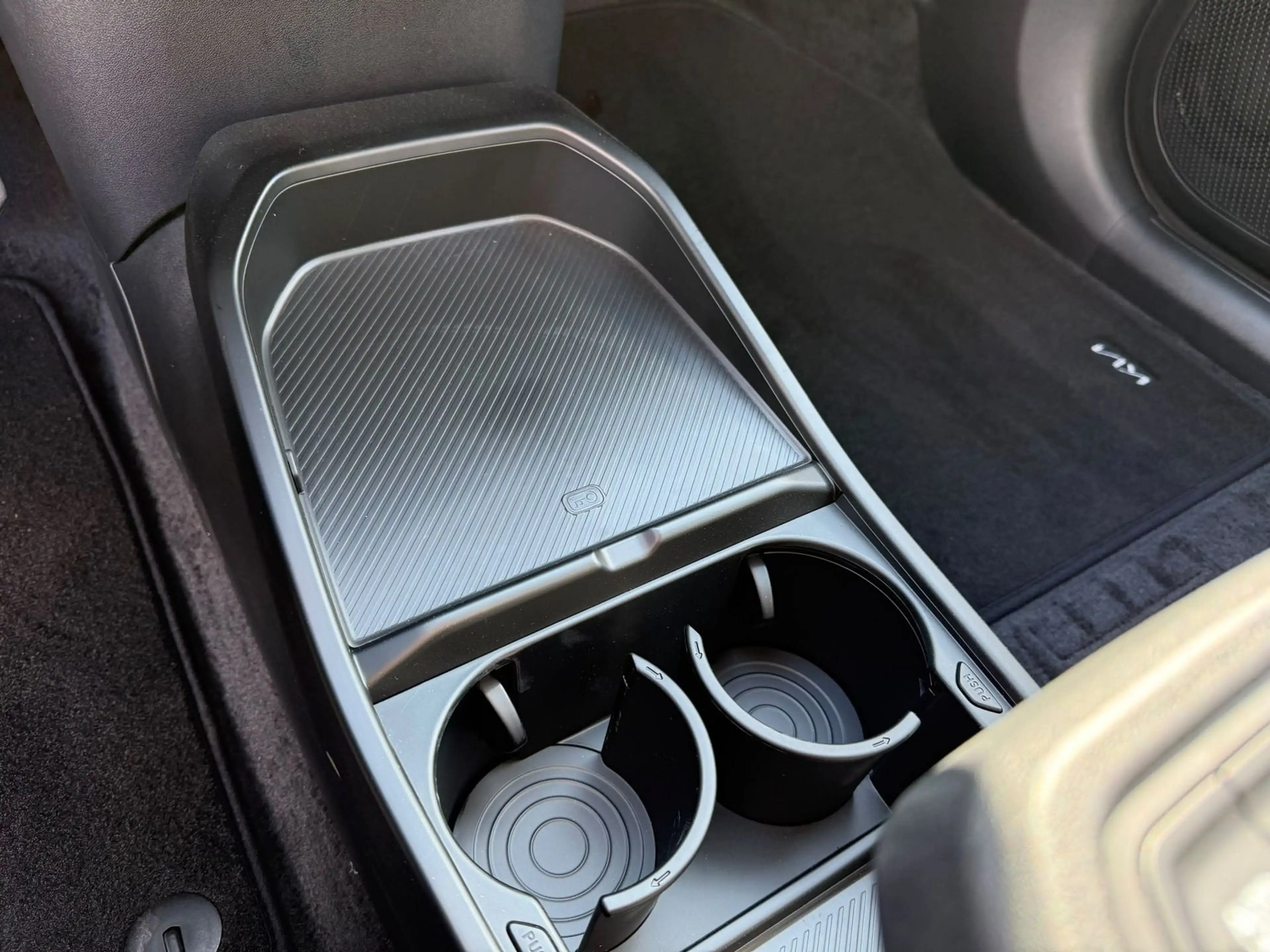 Kia EV4 Kia EV4 Bussines 81kWh — photo 13