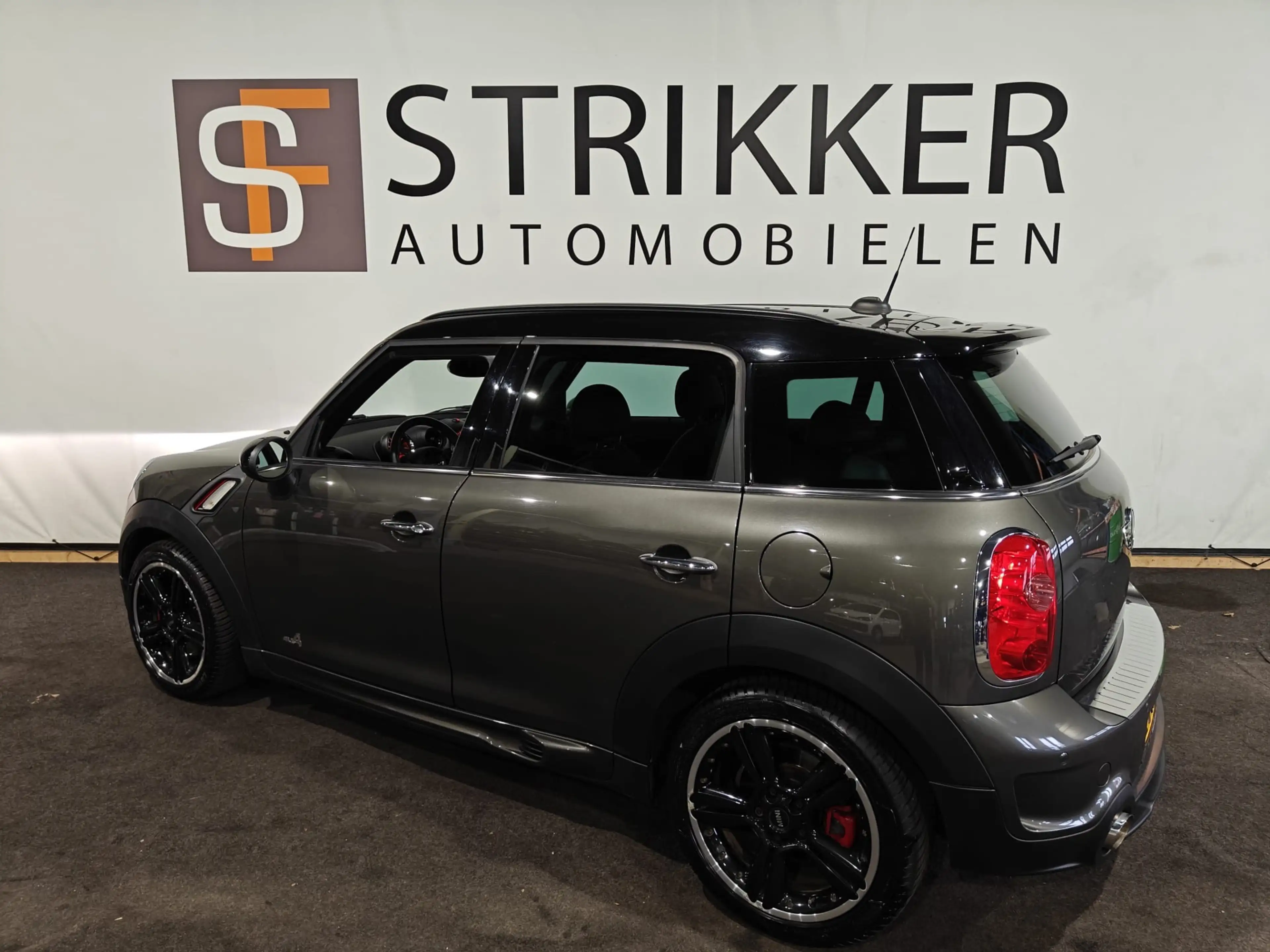 MINI John Cooper Works Countryman Mini 1.6 ALL4 — photo 3