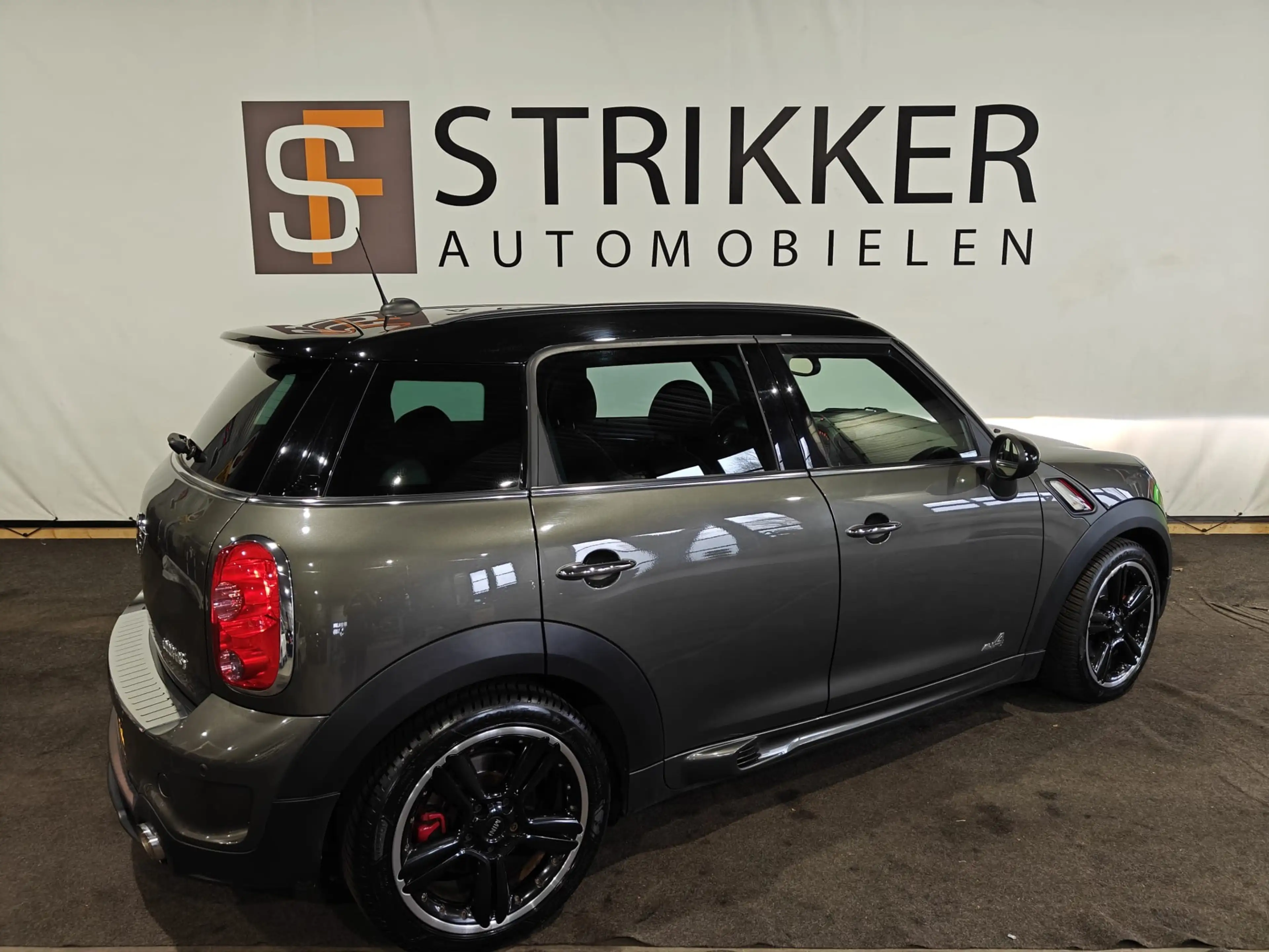 MINI John Cooper Works Countryman Mini 1.6 ALL4 — photo 5