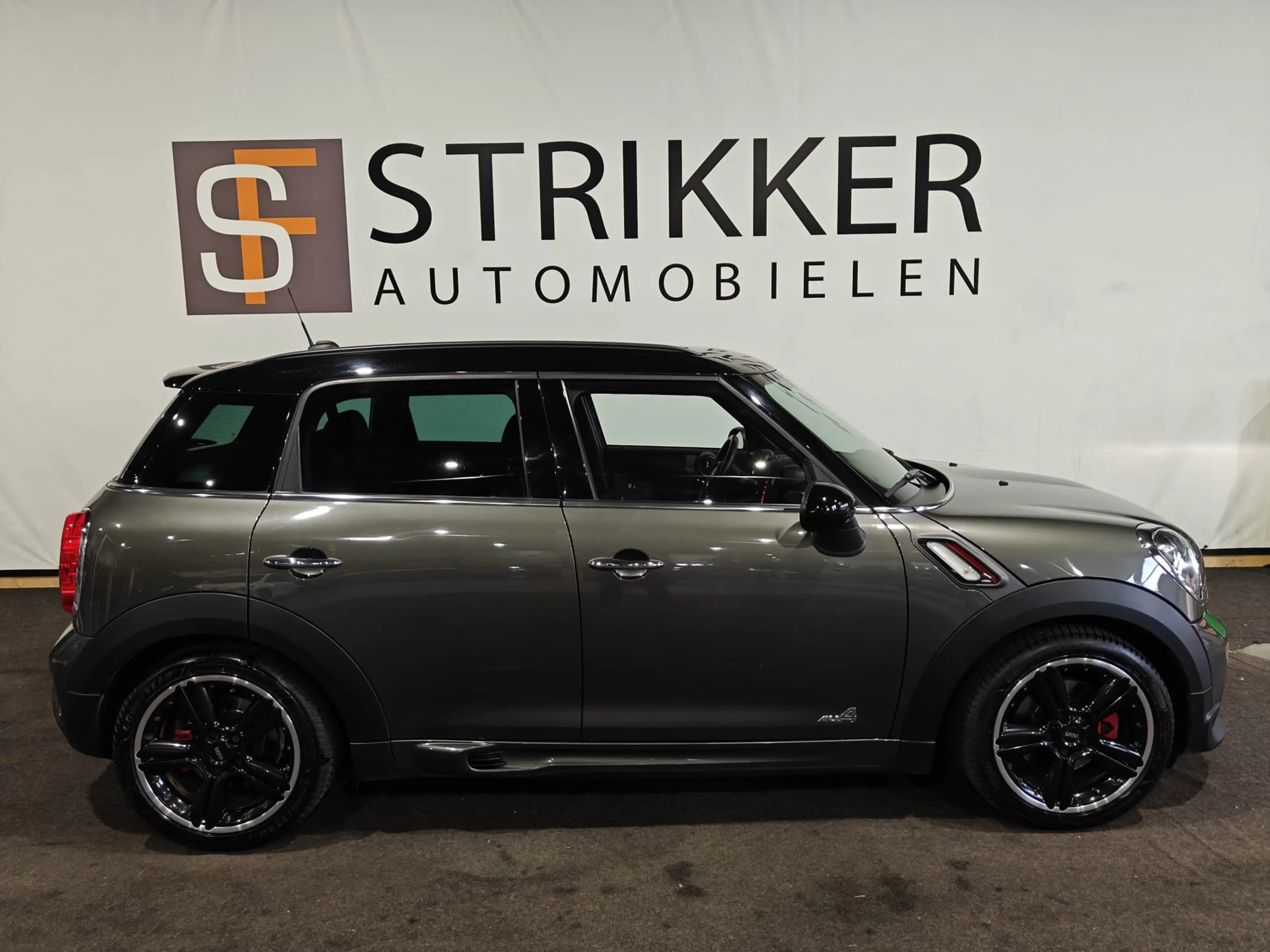 MINI John Cooper Works Countryman Mini 1.6 ALL4 — photo 6