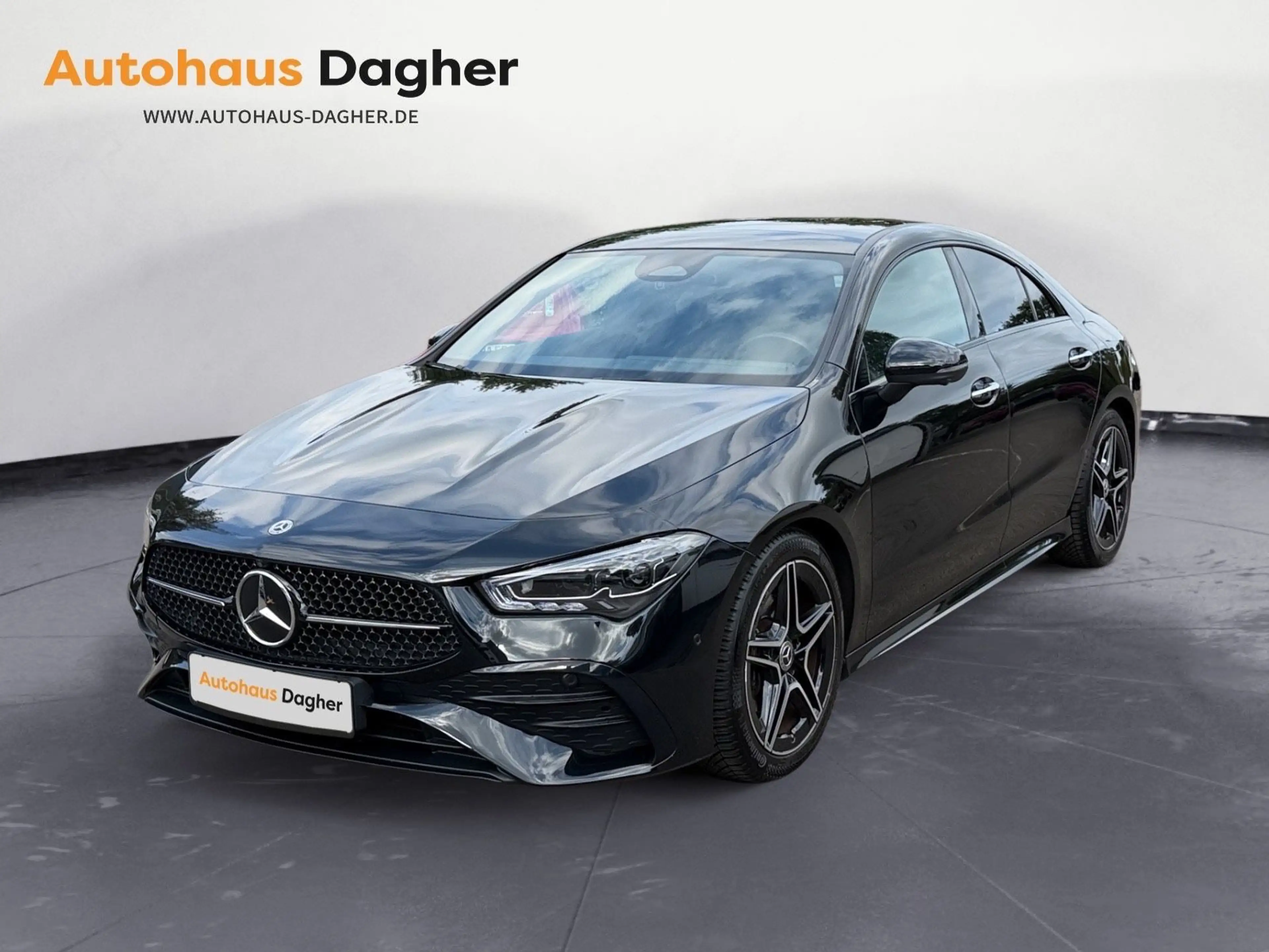 Mercedes-Benz CLA 180 AMG Line Edition Panorama-Schiebe Kamera