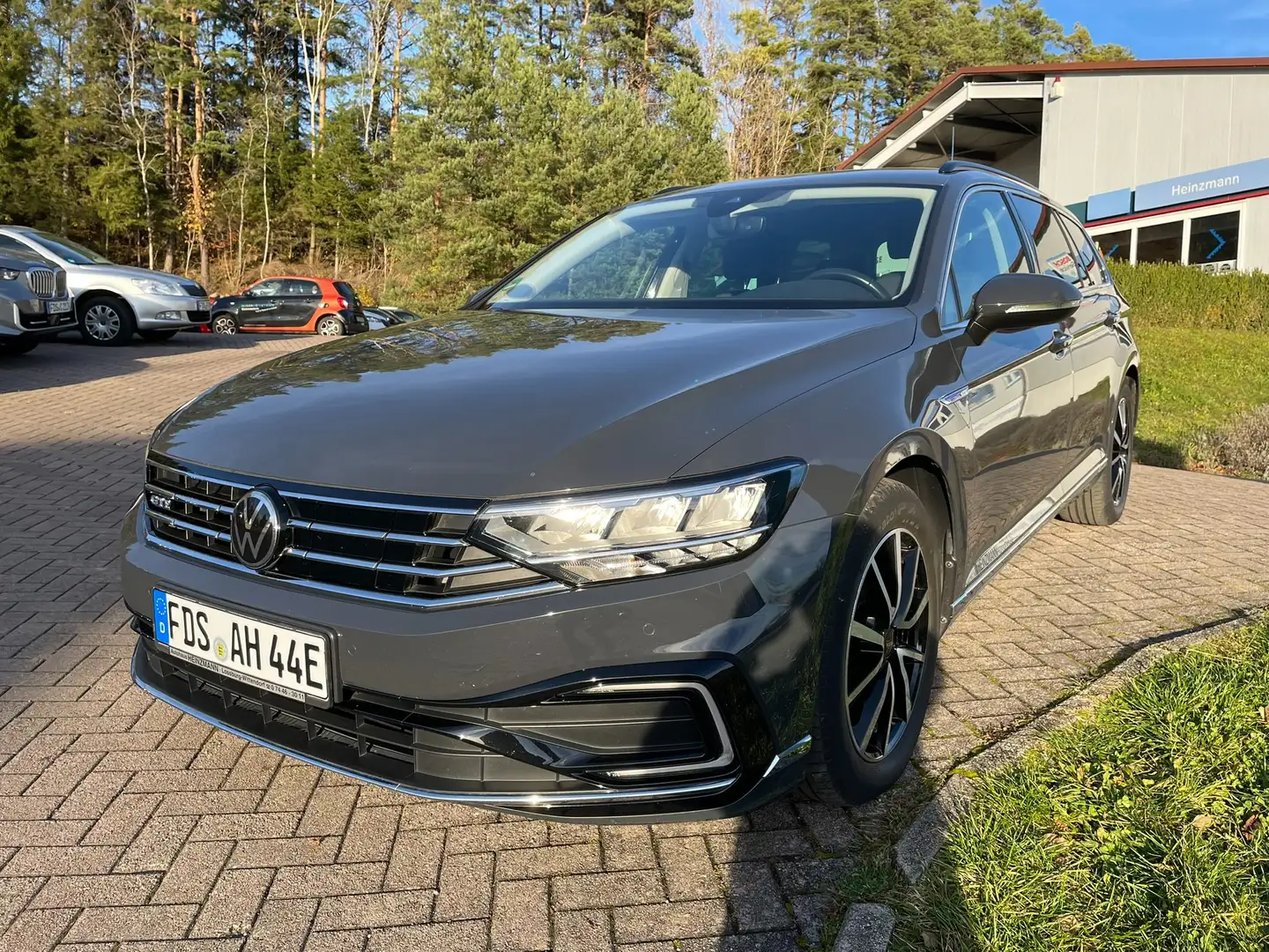 Volkswagen Passat Variant GTE *LED *Navi *Spiegel-Paket Schwarz - 1