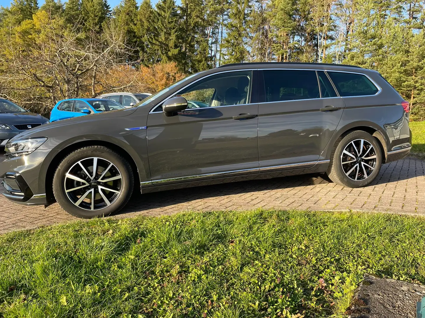 Volkswagen Passat Variant GTE *LED *Navi *Spiegel-Paket Schwarz - 2