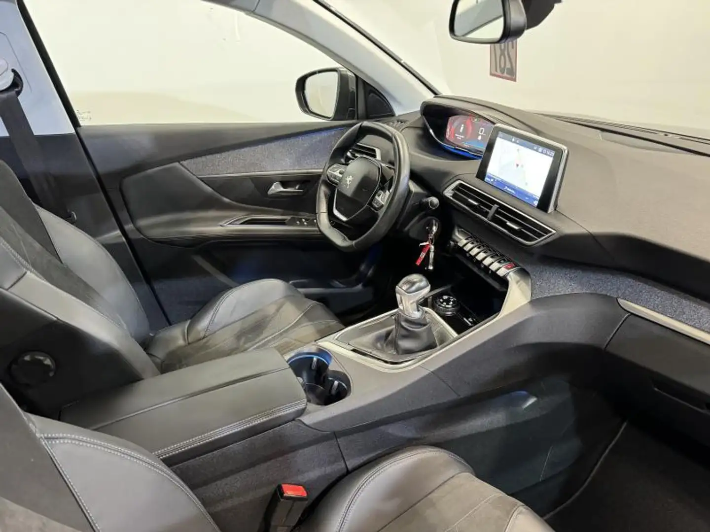 Peugeot 3008 II Crossway Negru - 2