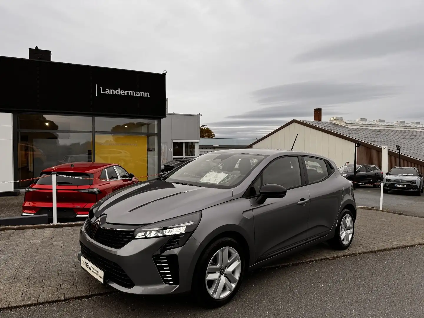 Renault Clio EVOLUTION TCE 90 PDC+SITZH+KESSY+LENKHZ Grau - 2