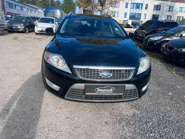 Ford Mondeo view 2