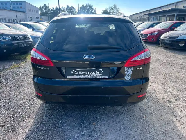 Ford Mondeo view 5