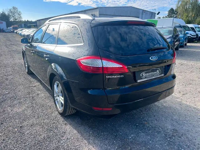 Ford Mondeo view 6