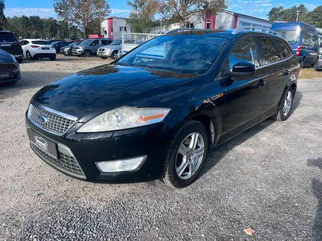 Ford Mondeo view 3