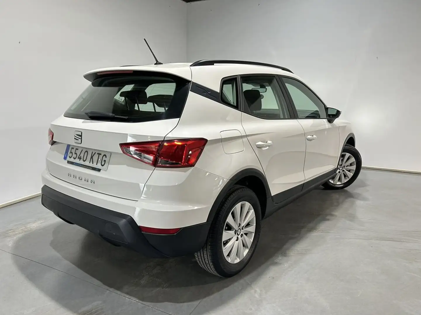 SEAT Arona 1.6 TDI 115cv Style Ecomotive Blanco - 2