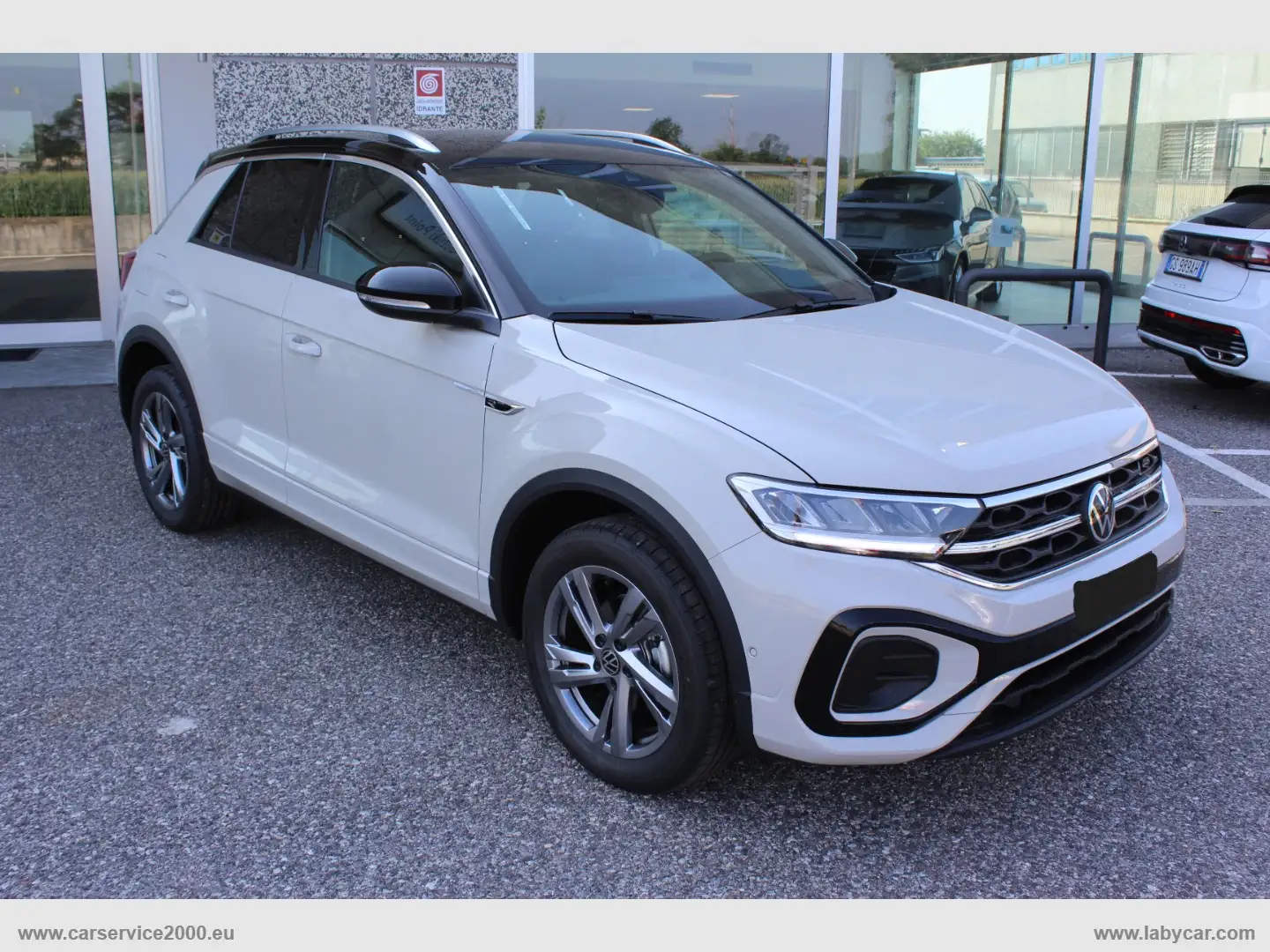 Volkswagen T-Roc 1.0 TSI Sport R-LINE Beige - 1