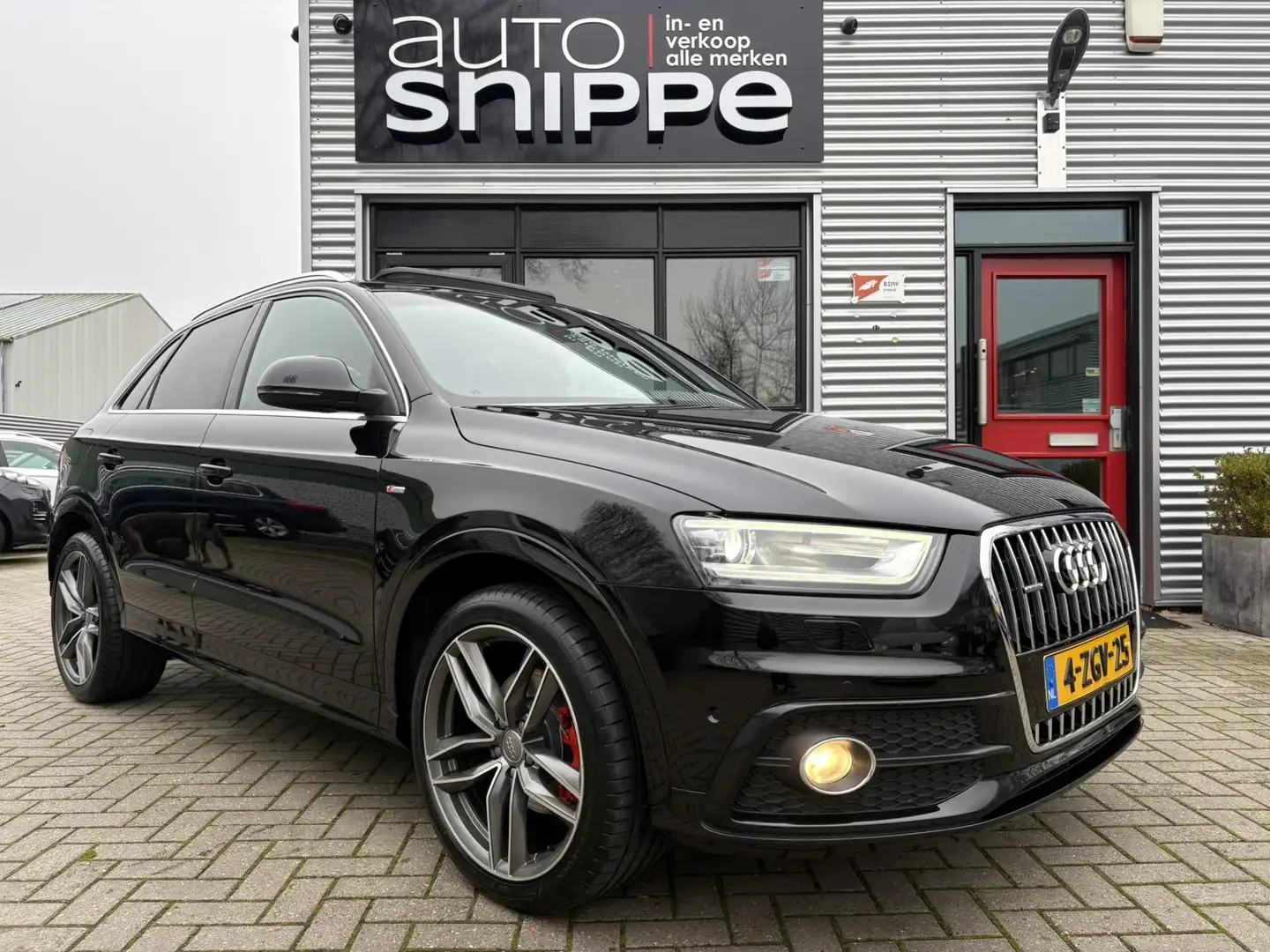 Audi Q3 2.0 TFSI quattro Sport Edition 4X4-S LINE-AUTOMAAT Schwarz - 2