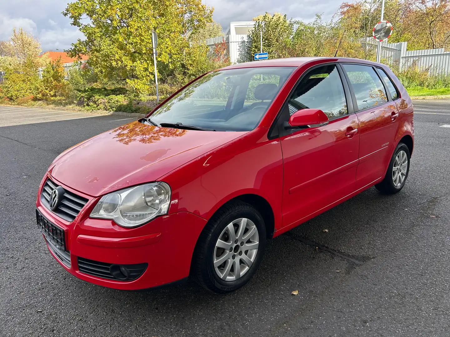 Volkswagen Polo United 5-TÜRIG KLIMA* 8-FACH BEREIFT Rouge - 1