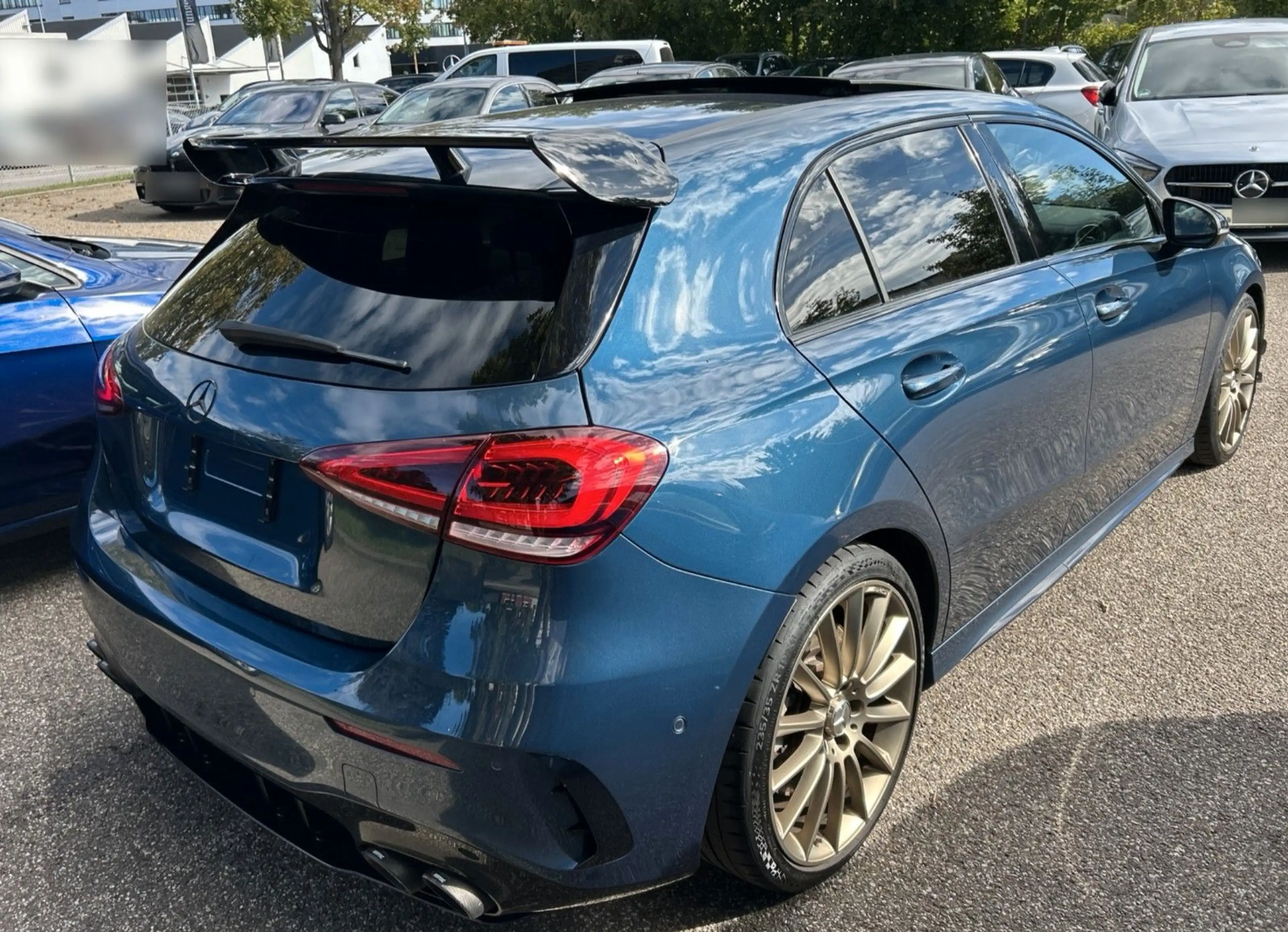 Mercedes-Benz A 35 AMG 4M Edition 1 /Pano/Hud/Performance