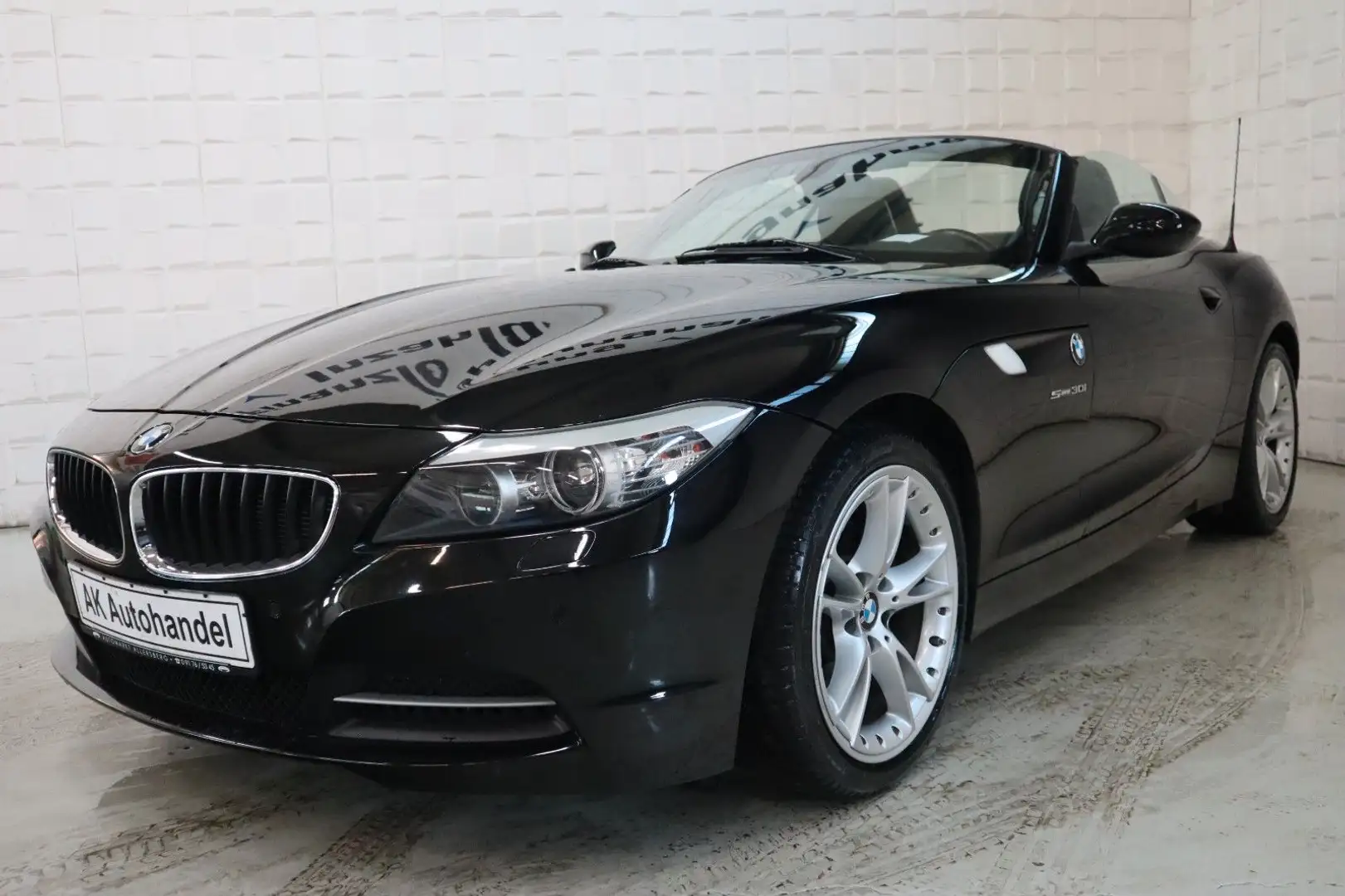 BMW Z4 Roadster 30i Aut. Navi-Pro Xenon Leder Schwarz - 1