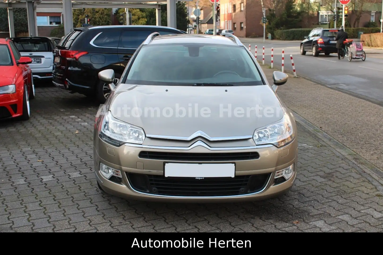 Citroen C5 Tourer 2.0 HDi Selection*NAVI*ALU*1.HAND* Grau - 2