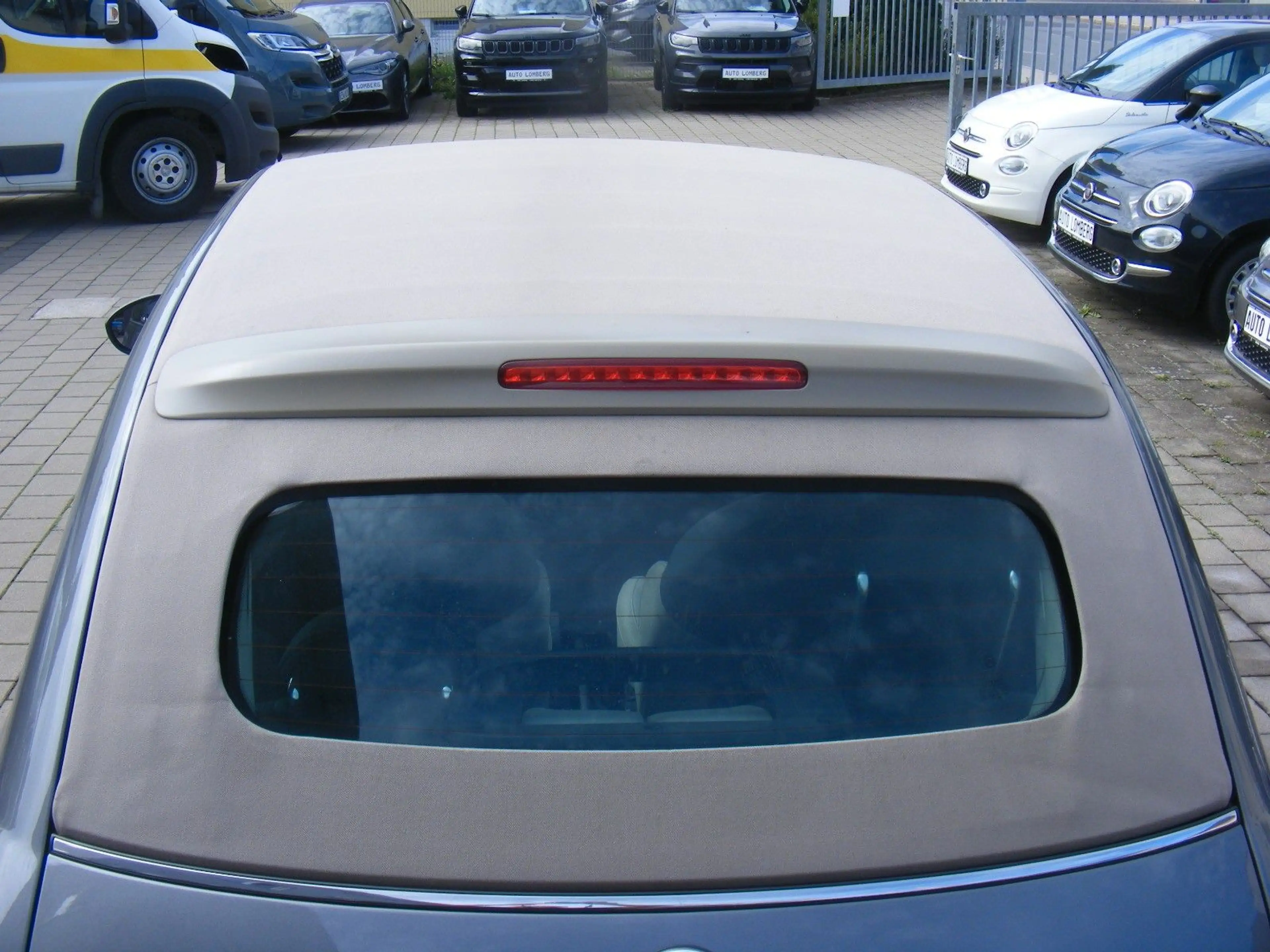 Fiat 500C MY22 1.0 GSE Hybrid DOLCEVITA 51kW — photo 11