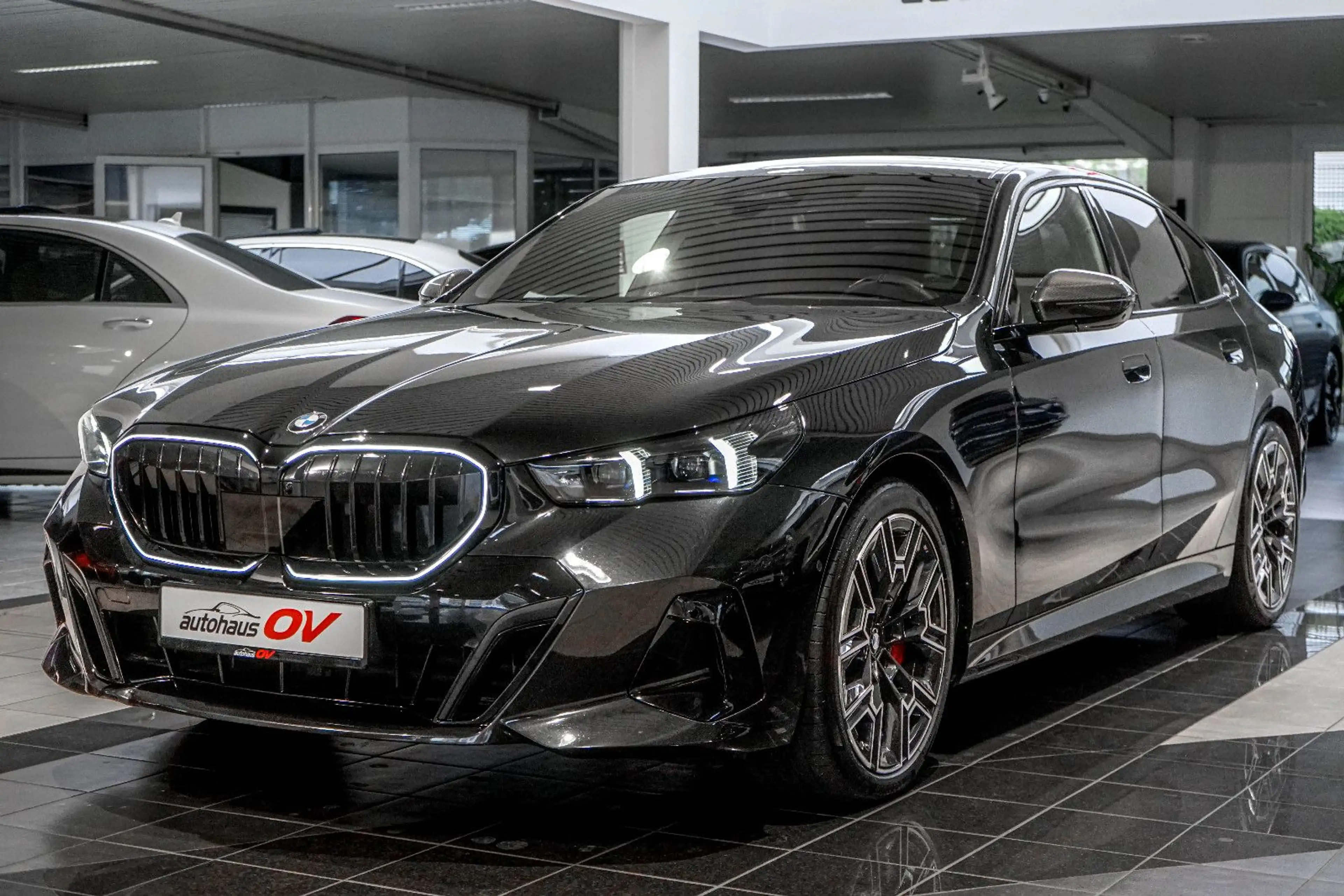 BMW 540 xd M Sport Pro*Carbon*3xTV*B&W*HUD*Distr*Pano — photo 7