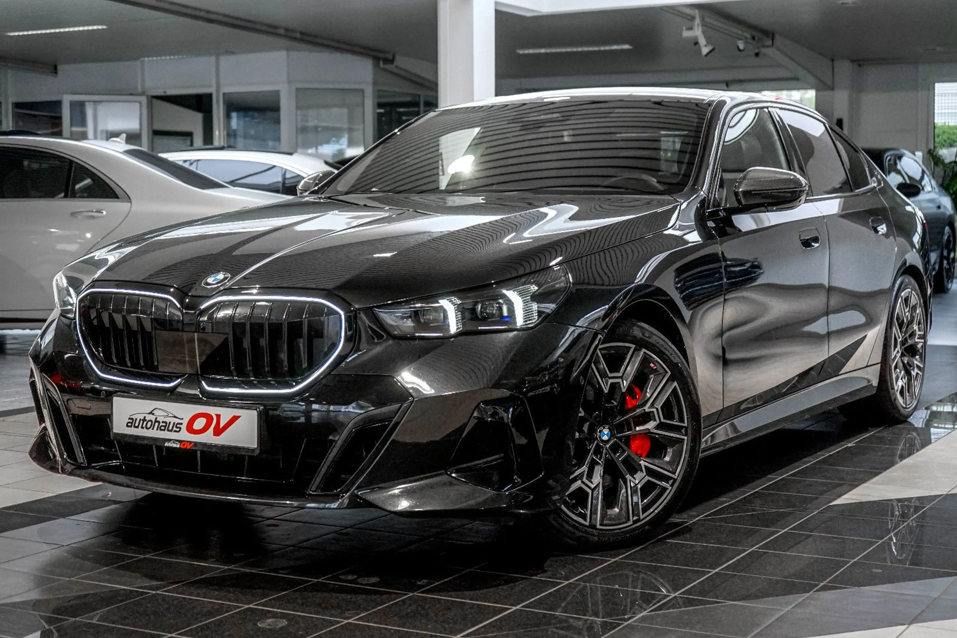 BMW 540 xd M Sport Pro*Carbon*3xTV*B&W*HUD*Distr*Pano — photo 9